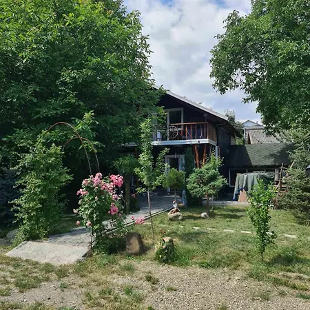Holiday home хатка у долині